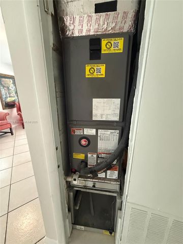 205 SW 21st Way, Fort Lauderdale, FL 33312