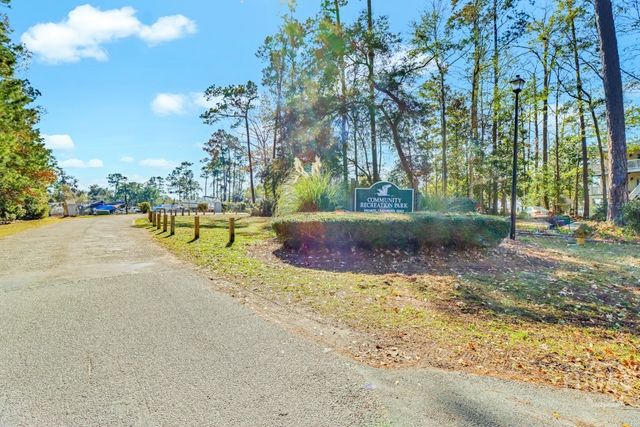 114 Egrets Way Lane, Richmond Hill, GA 31324