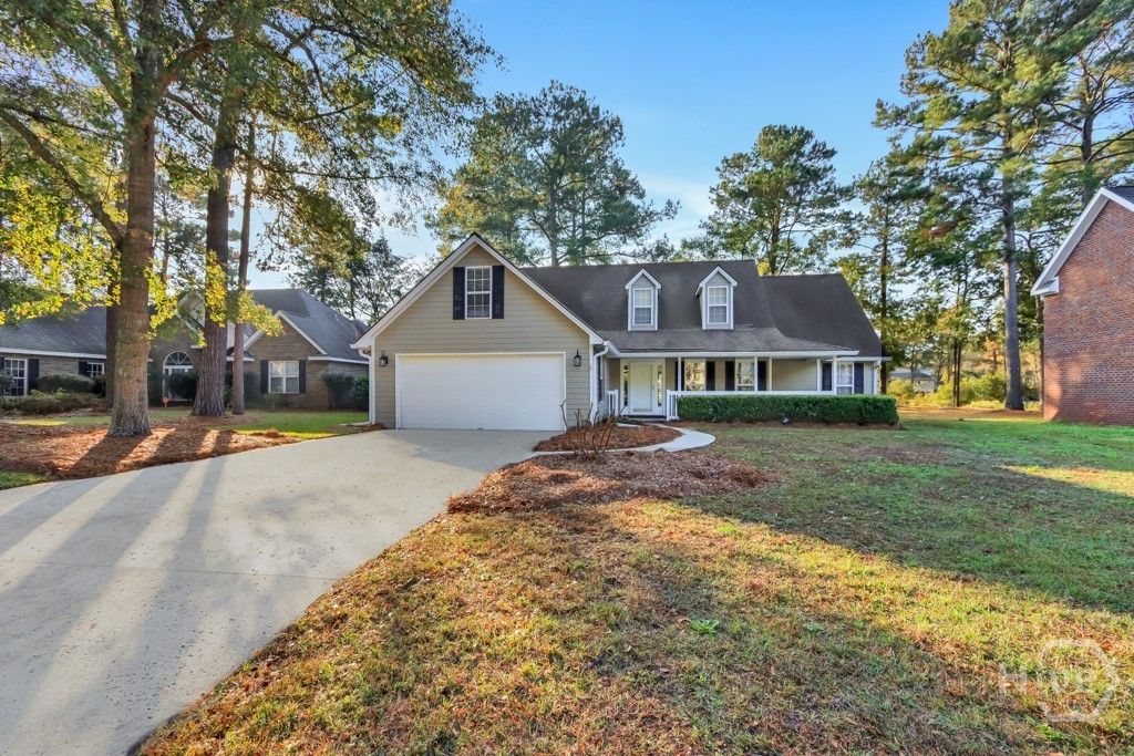 Image 1 of property listing at 114 Egrets Way Lane, Richmond Hill, GA 31324