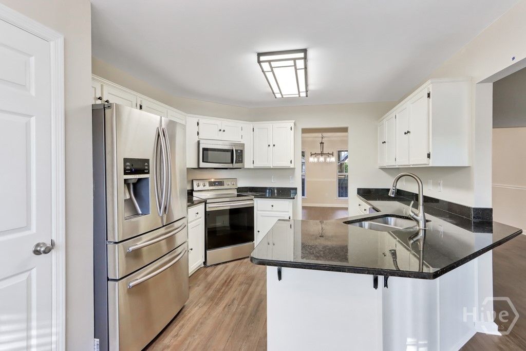 Image 16 of property listing at 114 Egrets Way Lane, Richmond Hill, GA 31324