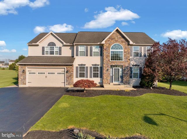 614 W PINE ST, Leesport, PA 19533