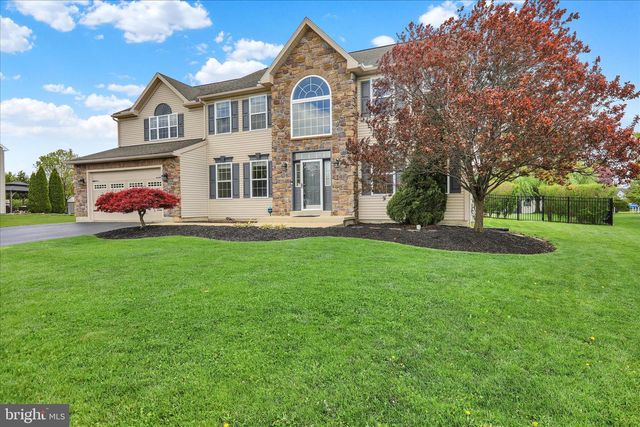 614 W PINE ST, Leesport, PA 19533