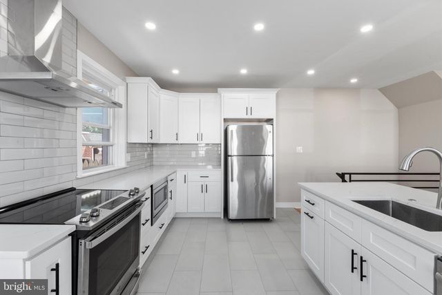 1121 SHELMIRE AVE, Philadelphia, PA 19111