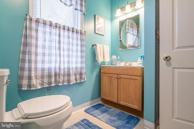 250 HUNTINGTON DR, Mountville, PA 17554