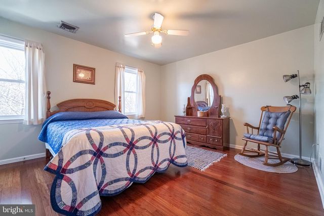 250 HUNTINGTON DR, Mountville, PA 17554