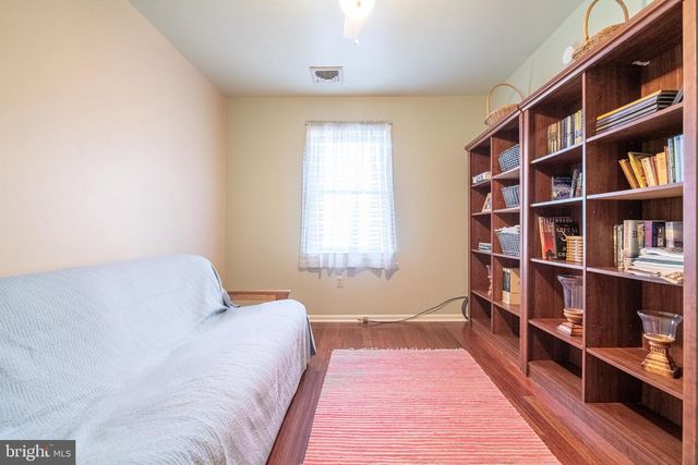 250 HUNTINGTON DR, Mountville, PA 17554