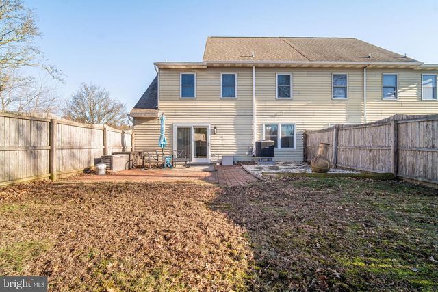 250 HUNTINGTON DR, Mountville, PA 17554