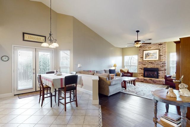 1707 Majorca Dr, Yuba City, CA 95993