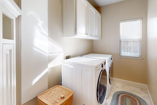 1707 Majorca Dr, Yuba City, CA 95993