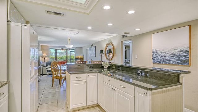 5600 BEACH WAY DRIVE 113, Sarasota, FL 34242