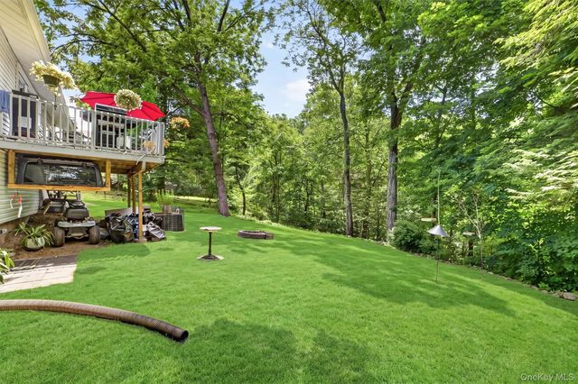 35 Wheeler Drive, Cortlandt Manor, NY 10567