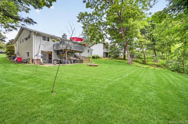 35 Wheeler Drive, Cortlandt Manor, NY 10567
