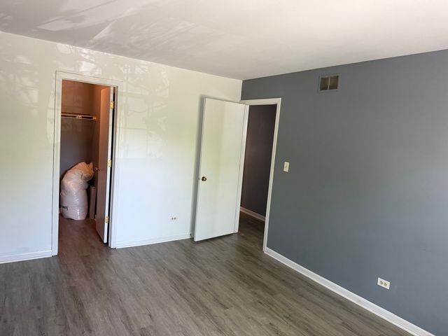 1251 Bradwell Lane D, Mundelein, IL 60060