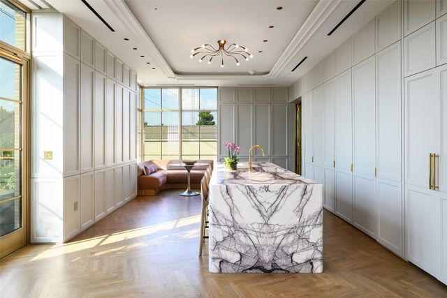 4205 Buena Vista Street 302, Dallas, TX 75205