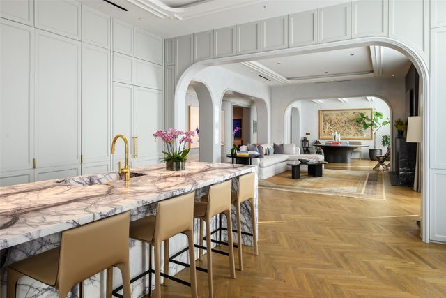 4205 Buena Vista Street 302, Dallas, TX 75205