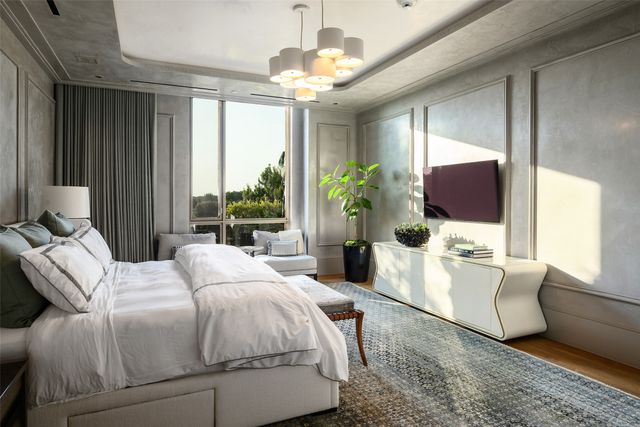 4205 Buena Vista Street 302, Dallas, TX 75205