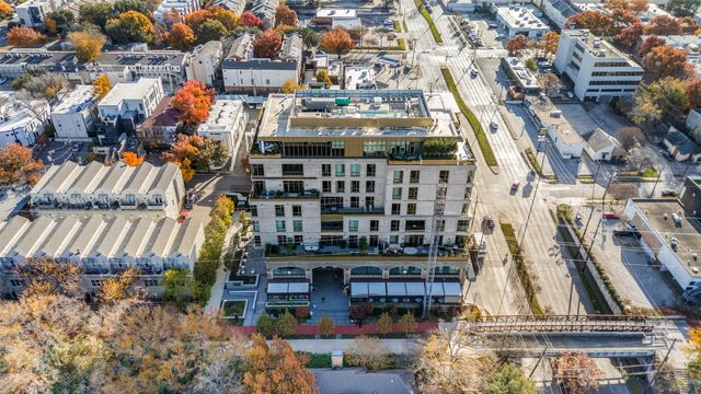 4205 Buena Vista Street 302, Dallas, TX 75205