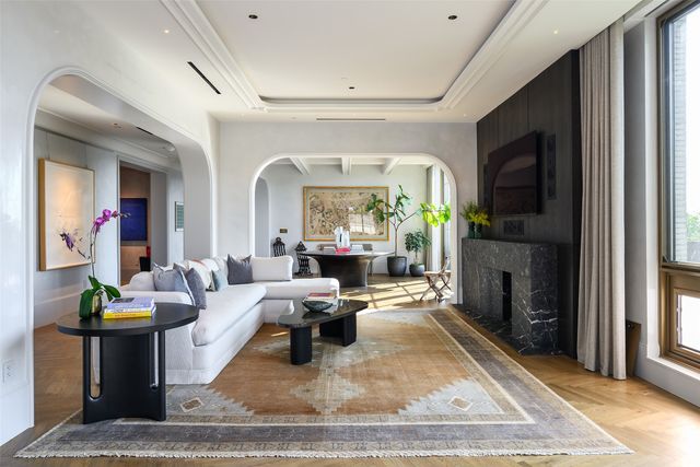 4205 Buena Vista Street 302, Dallas, TX 75205