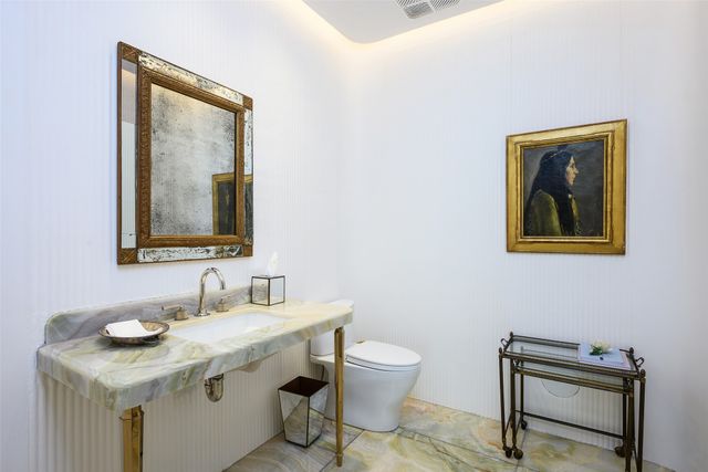 4205 Buena Vista Street 302, Dallas, TX 75205