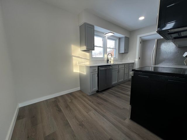 1023 Sutton Road, Adrian, MI 49221