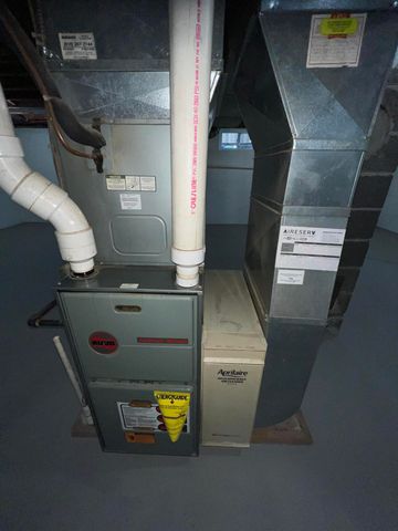 1023 Sutton Road, Adrian, MI 49221