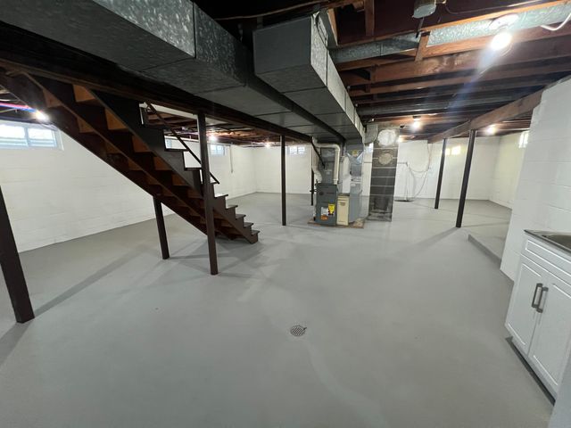 1023 Sutton Road, Adrian, MI 49221