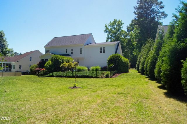7313 Trevorwood Drive, Willow Spring, NC 27592