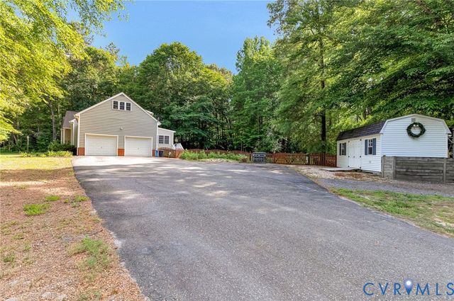 6009 Studley Woods Dr, Hanover, VA 23069