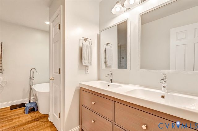 6009 Studley Woods Dr, Hanover, VA 23069