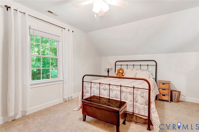 6009 Studley Woods Dr, Hanover, VA 23069