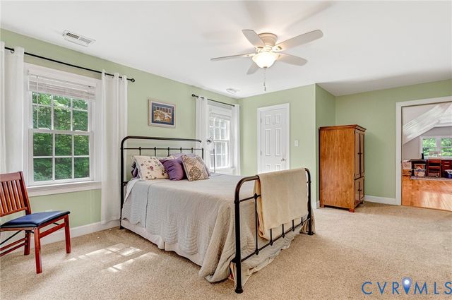 6009 Studley Woods Dr, Hanover, VA 23069