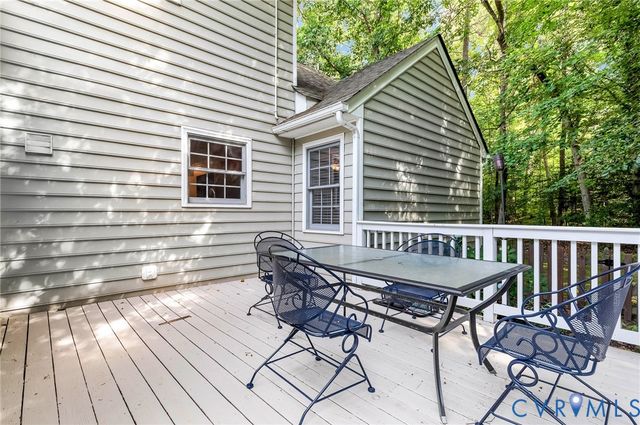 6009 Studley Woods Dr, Hanover, VA 23069