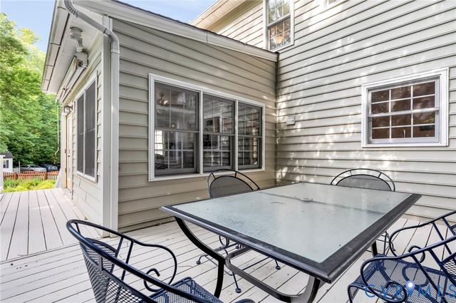 6009 Studley Woods Dr, Hanover, VA 23069