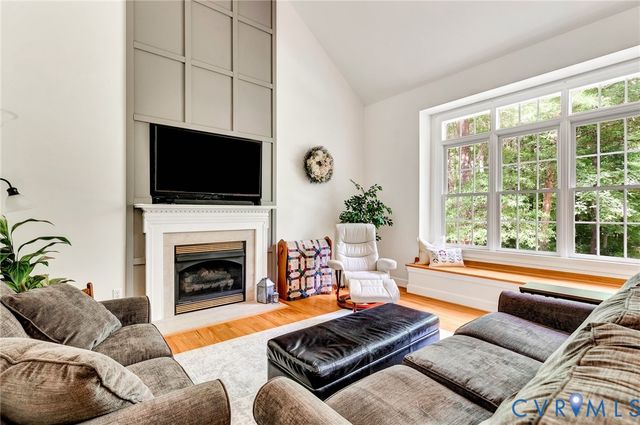 6009 Studley Woods Dr, Hanover, VA 23069