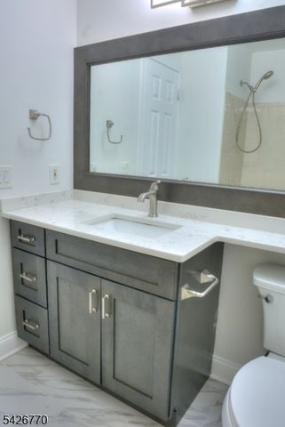 8 Amethyst Way 8, Franklin Twp., NJ 08823