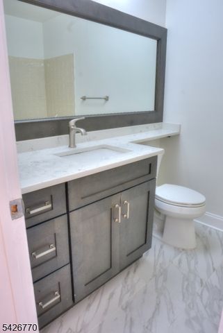 8 Amethyst Way 8, Franklin Twp., NJ 08823