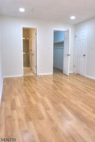 8 Amethyst Way 8, Franklin Twp., NJ 08823