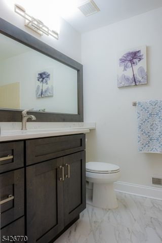 8 Amethyst Way 8, Franklin Twp., NJ 08823