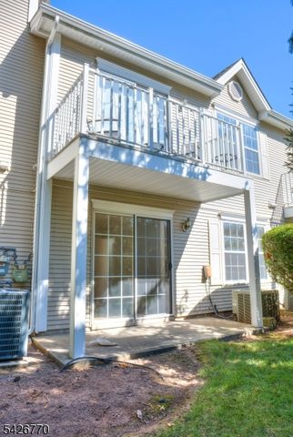 8 Amethyst Way 8, Franklin Twp., NJ 08823