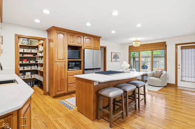 6012 Timberbend Drive, Avon, IN 46123
