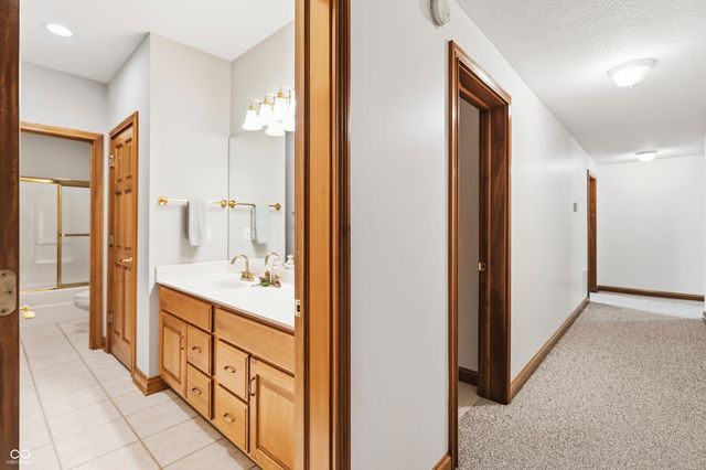 6012 Timberbend Drive, Avon, IN 46123