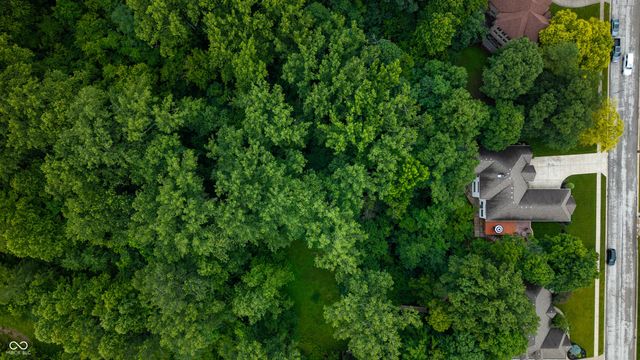 6012 Timberbend Drive, Avon, IN 46123