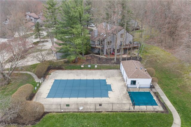 2141 Pinebrook Trail, Cuyahoga Falls, OH 44223