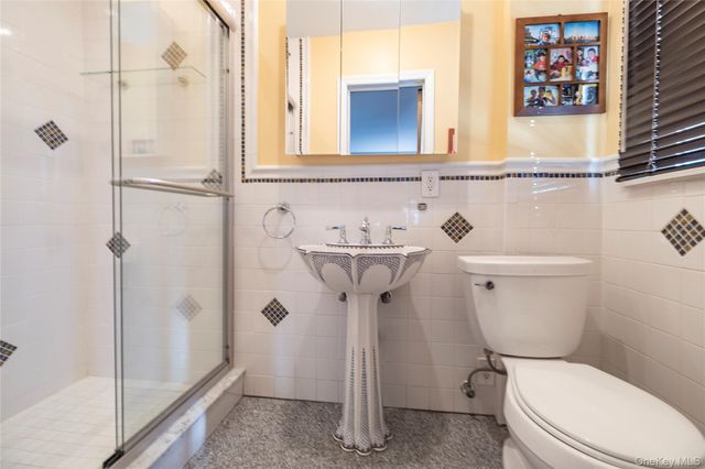 136 Greenway Road, Lido Beach, NY 11561