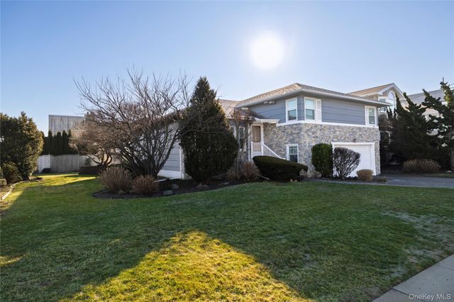 136 Greenway Road, Lido Beach, NY 11561