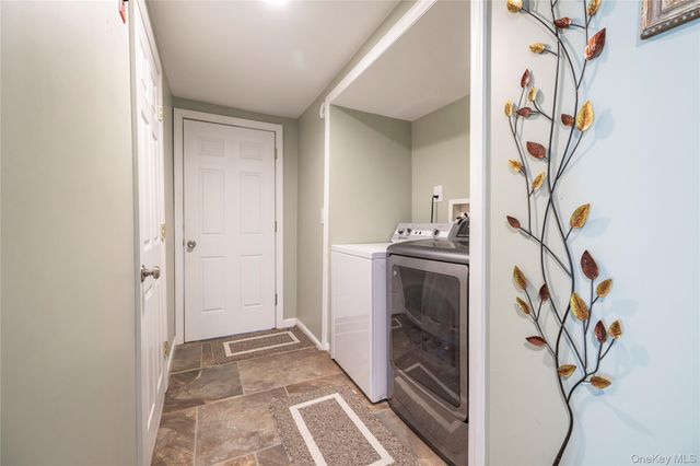 136 Greenway Road, Lido Beach, NY 11561