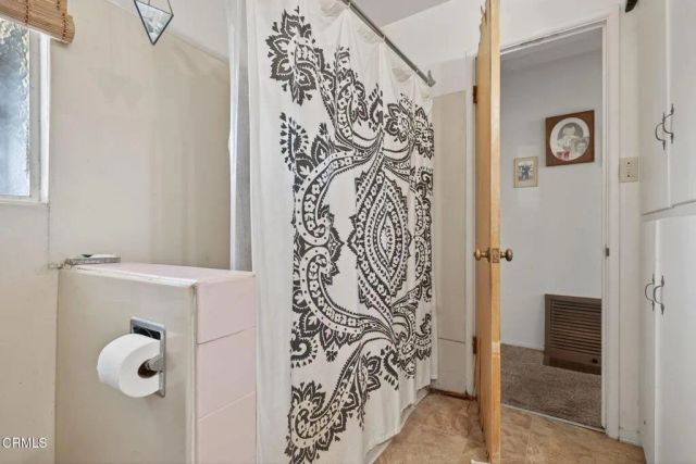 3300 San Luis Street, Ventura, CA 93003