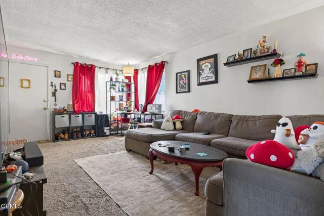 3300 San Luis Street, Ventura, CA 93003