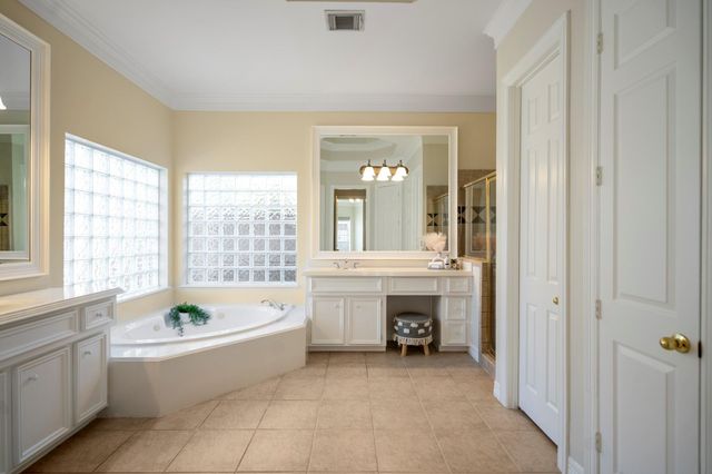 3014 Baywood Park Drive, Houston, TX 77068