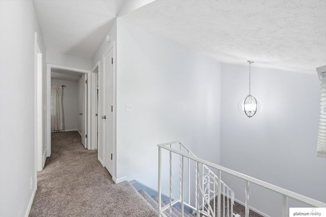 7438 N 55 Plaza, Omaha, NE 68152